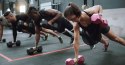 Hantle sześciokątne zestaw 2x5 kg ciężarki do ćwiczeń obciążniki fitness różowe ModernHome ModernHome